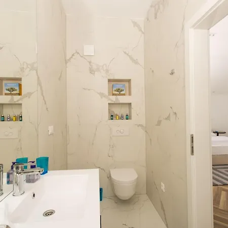 Apartman Seafront Luxury Fun *