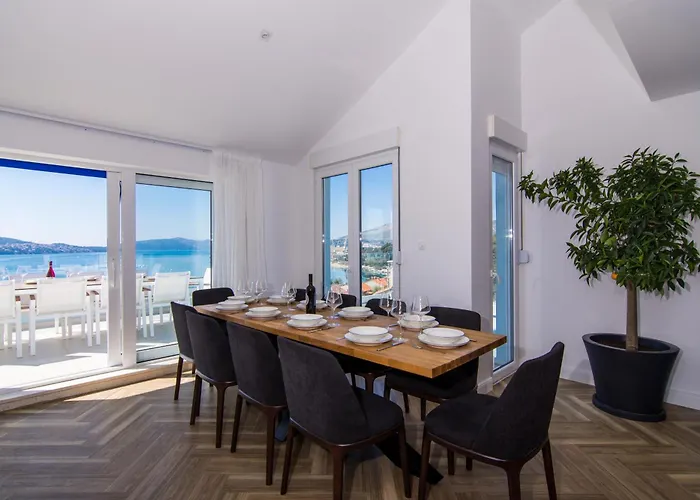 Apartamento Seafront Luxury Fun Trogir