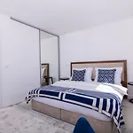 Seafront Luxury Fun Apartman Trogir