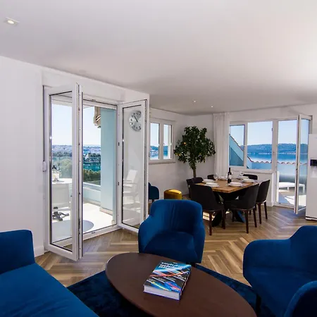 דירה Seafront Luxury Fun *