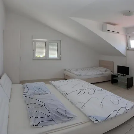 Apartament Seafront Luxury Fun *