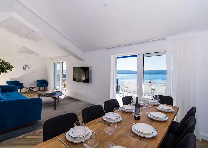 Seafront Luxury Fun Trogir