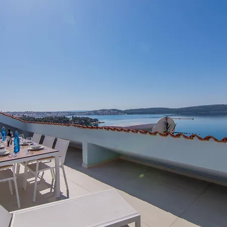 Seafront Luxury Fun Daire