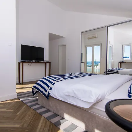 Seafront Luxury Fun Daire