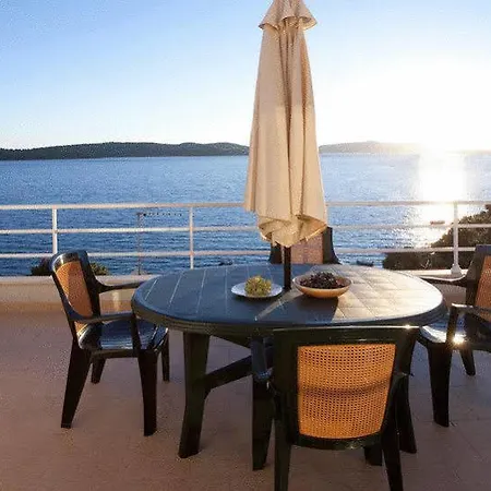 Seafront Luxury Fun Daire Trogir