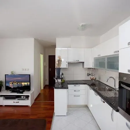 Daire Seafront Luxury Fun *