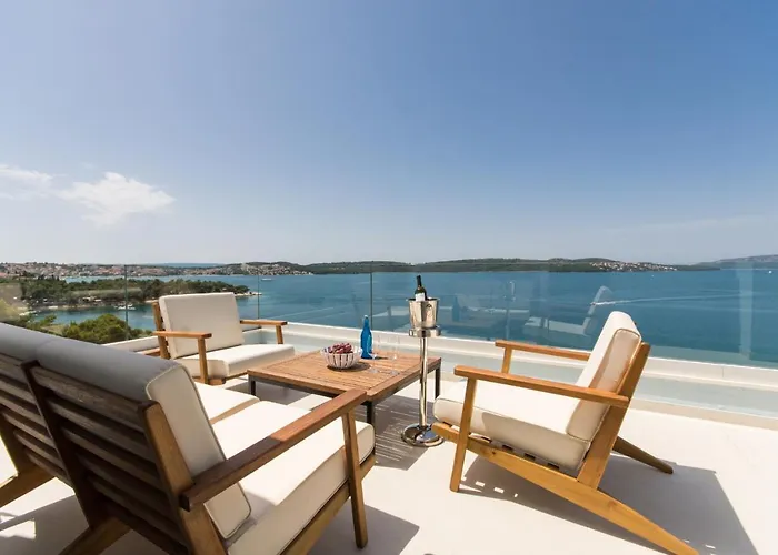 Seafront Luxury Fun * Trogir